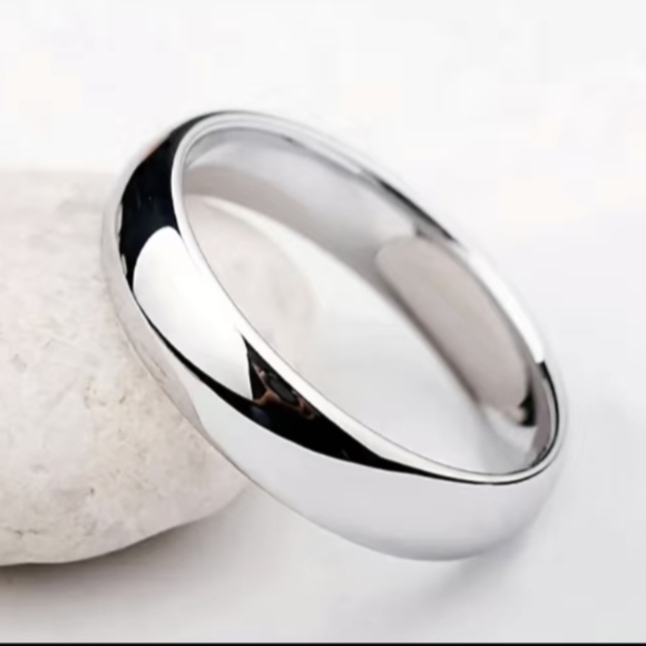 Stainless Steel ❤️Finger Ring 2mm Women Girl Couple Plain Wedding Band Sz 8 - Picture 2 of 6